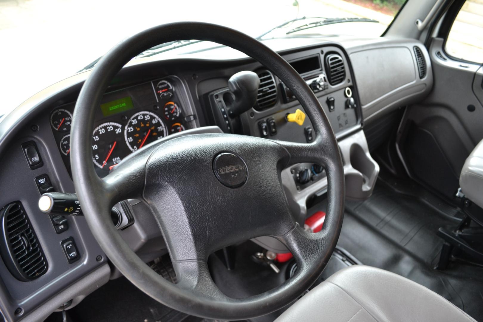 2020 WHITE /BLACK FREIGHTLINER M2-106 with an CUMMINS B6.7L 260HP engine, ALLISON 2100HS AUTOMATIC transmission, located at 9172 North Fwy, Houston, TX, 77037, (713) 910-6868, 29.887470, -95.411903 - 32" EXTENDED CAB SLEEPER, 26FT BOX, 13FT CLEARANCE, HEIGHT 103" X WIDTH 102", WALTCO 3,000LB ALUMINUM LIFT GATE, 26,000LB GVWR NON CDL, E-TRACKS, DUAL 50 GALLON FUEL TANKS , POWER WINDOWS, LOCKS, & MIRRORS, CRUISE CONTROL, HEATED MIRRORS, - Photo#18